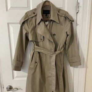 *Unworn* Banana Republic Trench